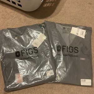 NWT- FIGS Chisec Three pocket top and Tansen jogger 2.0
